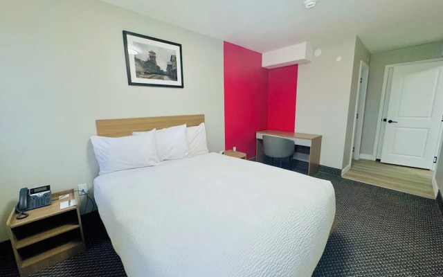Ramada By Wyndham Kirkland Lake