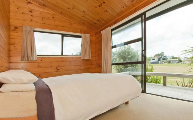 Pretty in Pauanui - Pauanui Holiday Home