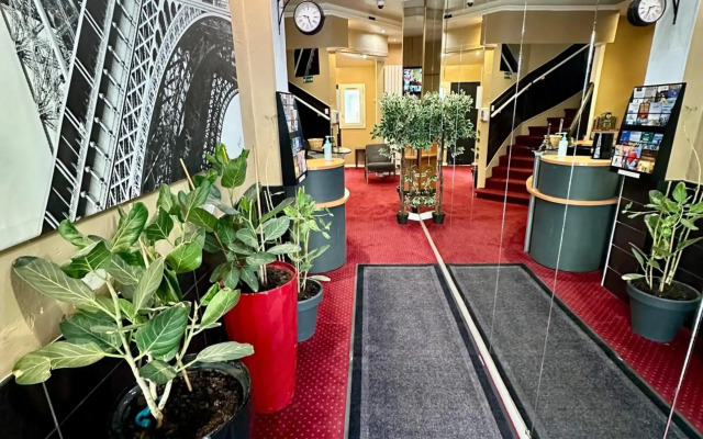 Hotel Victor Hugo