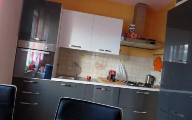Serene Barbat Escape With Just Minutes From the Beach