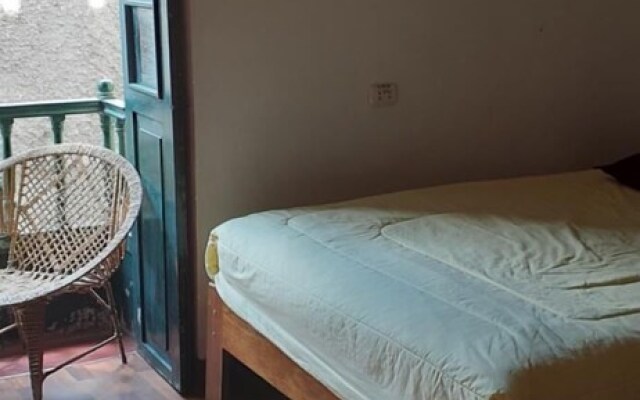 The Grasshopper Hostels AV Alta