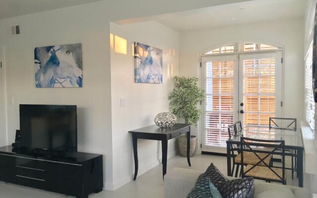 151 West Kalmia Street Executive 2BR