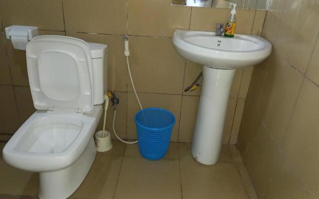 Tommy's Budget Rooms