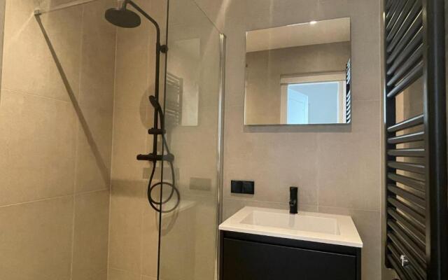 Exclusively 1 Bedroom Serviced Apartment 48m2 -MNL E-