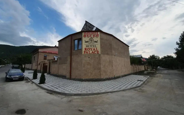 Royal Palace Hotel