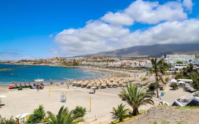 Excelent location 5 min to the beach