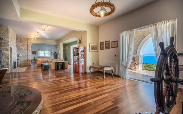 Serenus Luxury Villa