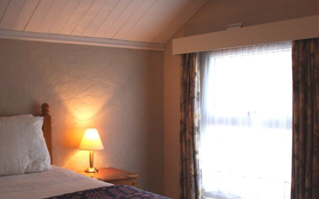 The Four Poster