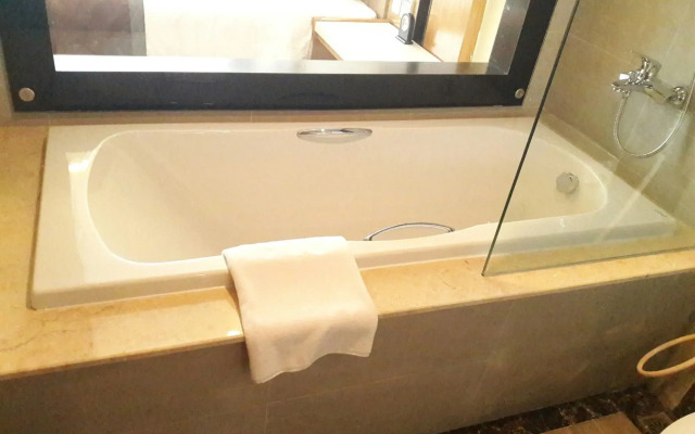 Muong Thanh Luxury Da Nang Hotel