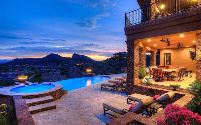 Palisades Estate 5 BR by Casago
