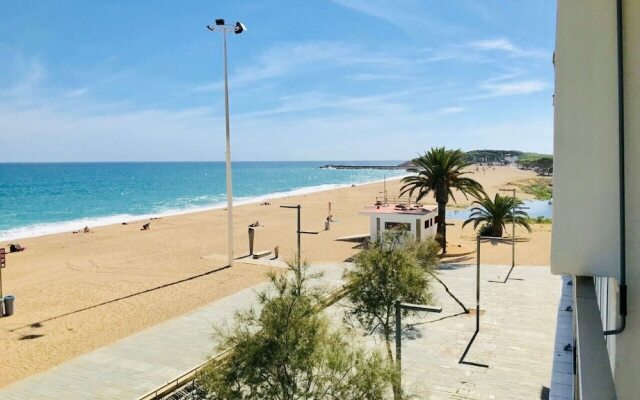 Investingspain Studio Beach Paradise Front sea Views on the Beach