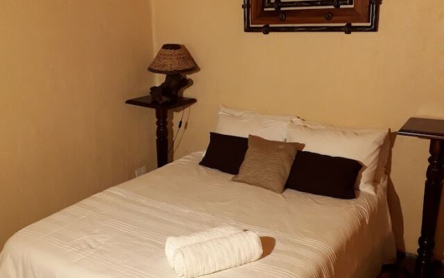 African Explorer Private Game Lodge