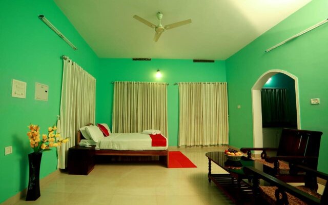 Aruvi Resorts
