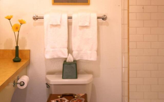 Sonoma Creek Inn
