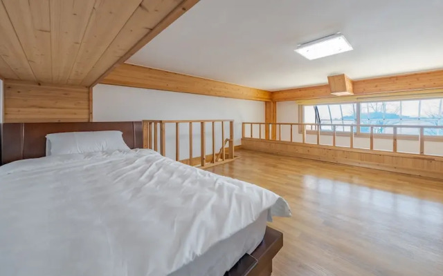 Yeongheungdo Rainbow Ocean View Pension