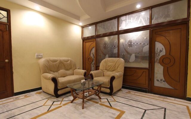 Oyo 35457 Hotel Kubera Palace