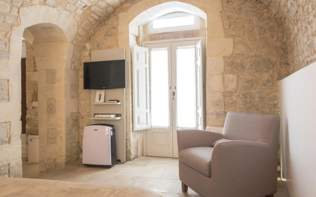 Locanda Don Serafino Historical Boutique Hotel