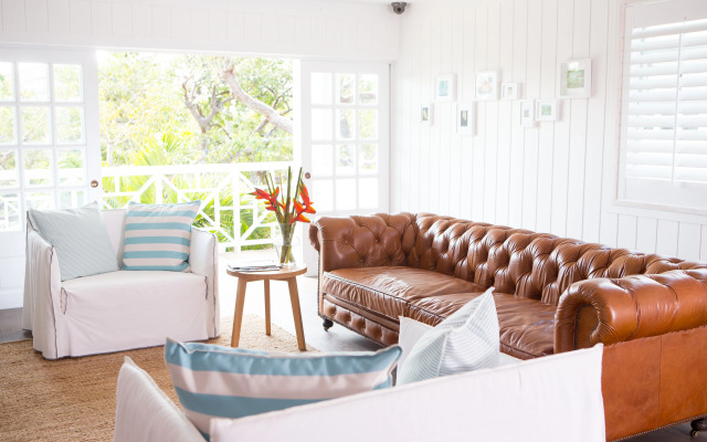 Coral Sands Inn & Cottages