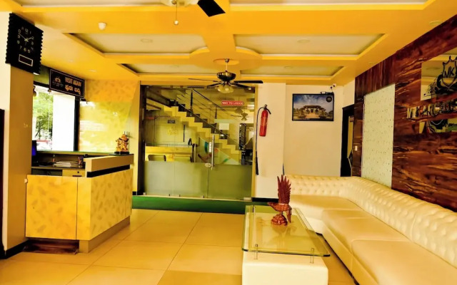 M K Arcade Hotel
