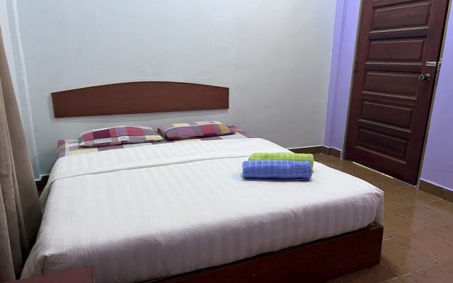 OYO 90967 Homestay Chalet Warisan Siti