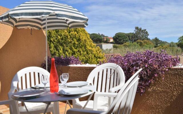 Appartement Le Lavandou, 1 pièce, 4 personnes - FR-1-251-240