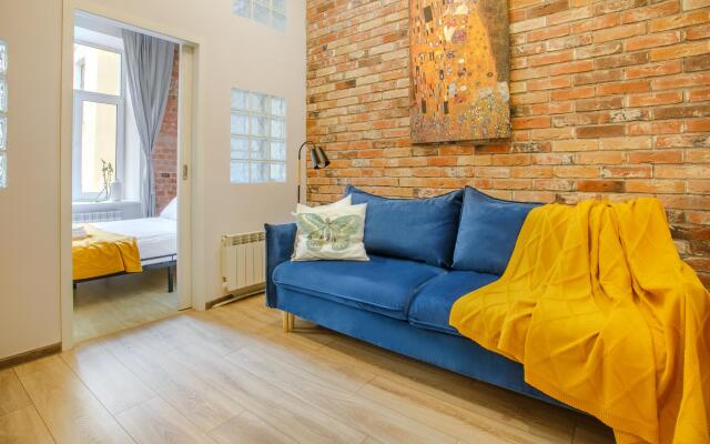 SeApart. На Большом 13 (бывш. Апартаменты на Большом проспекте Петроградской Стороны)