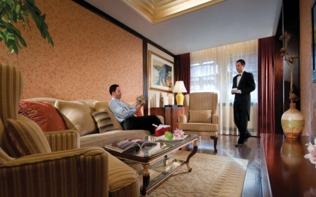 Han's Royal Garden Hotel