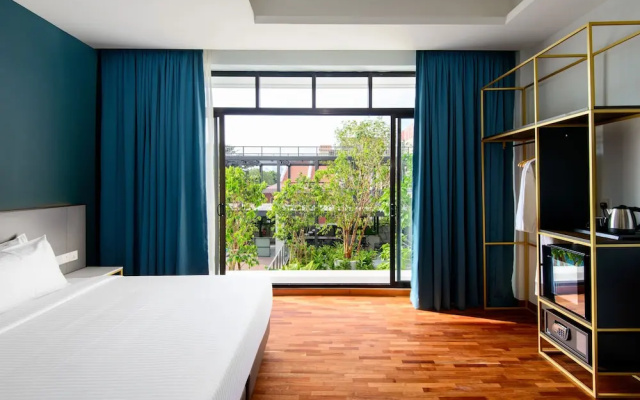 Savv Hotel