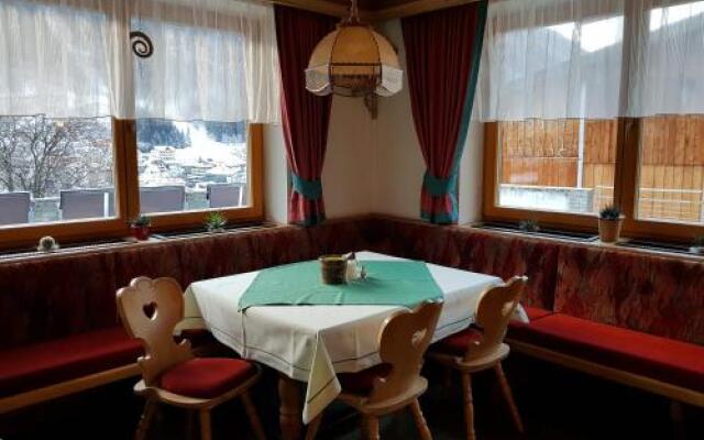 Hotel Garni Edelweiss