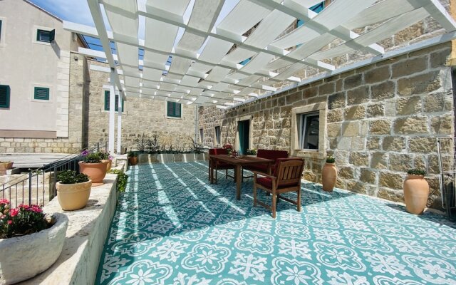 Authentic Villa With Terrace- Complete Privacy