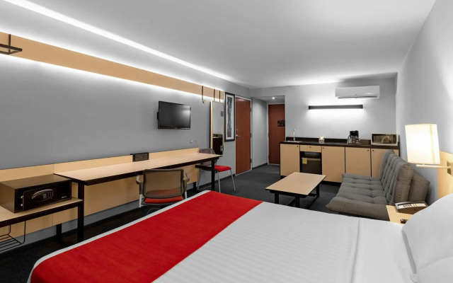 City Express Plus by Marriott Guadalajara Expo