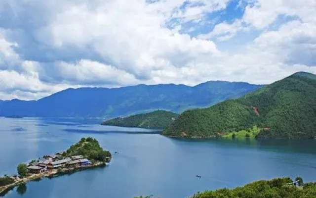 HIVC @ Lugu Lake Mosuo Home Hotel