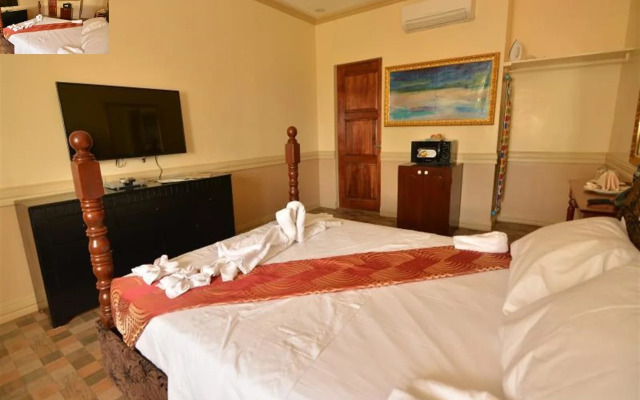 Inn and Suites at Roz and Angeliques