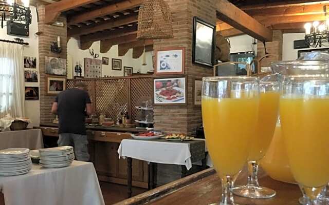 Hotel Restaurante Blanco y Verde