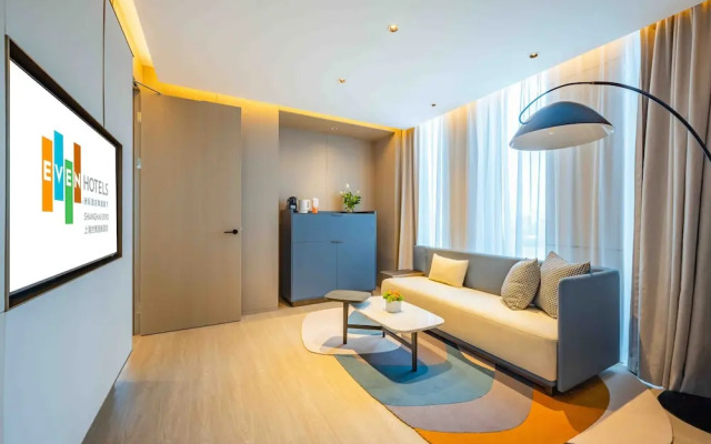 EVEN Hotel Shanghai Expo by IHG