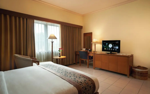 Asuka Hotel MM2100 Industrial Town