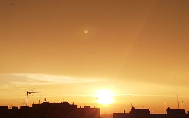 Studio in Sevilla, With Wonderful City View, Terrace and Wifi