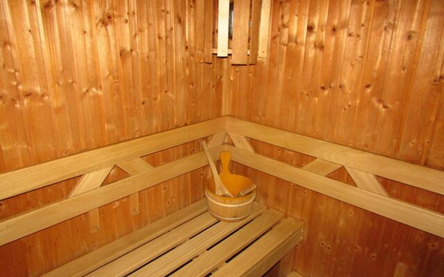 Villa with pool and sauna at Prague