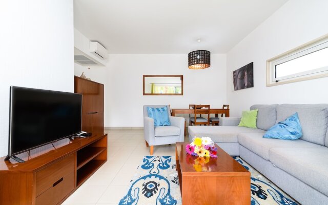 Marina Apartment by AGProperties