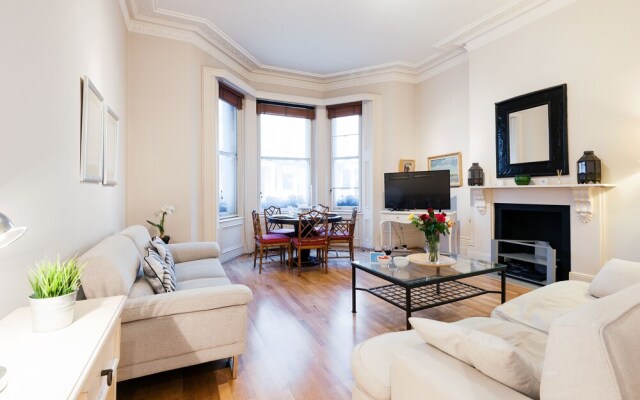 The Cromwell Road Residence - OEF