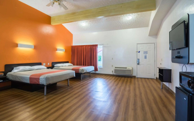 Motel 6 Globe, AZ