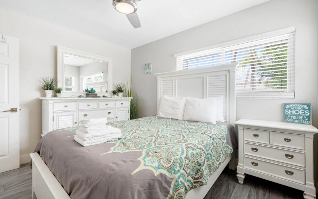 Sun and Sea by Beachside Management