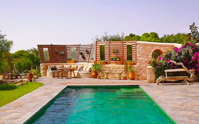 Splendid Villa With sea View