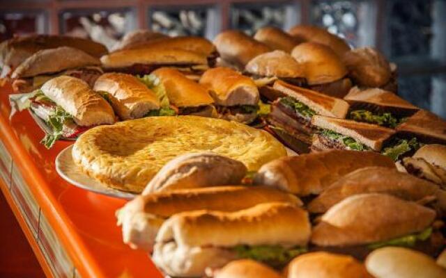 Hostal El Aparcamiento