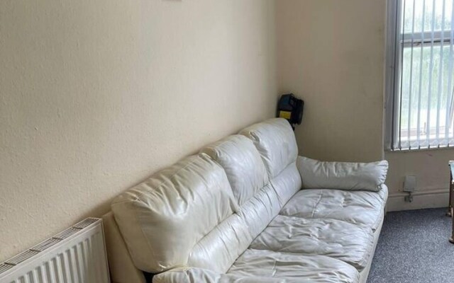 1 Bedroom Flat - Aylestone Road Leicester