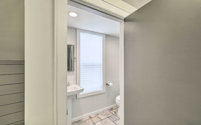 Charming & Walkable Fairport Village Apartment!