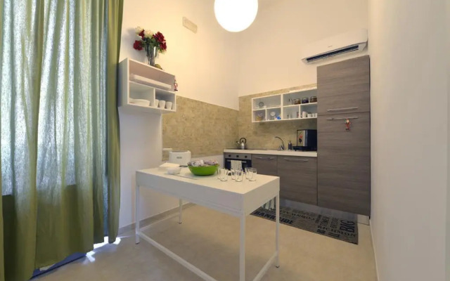 Home & Suites Angioino