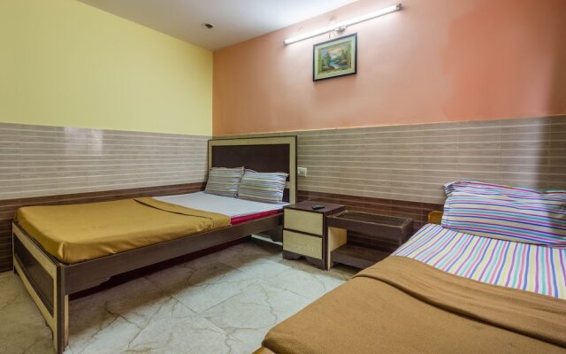 Spot On 46066 Hotel Azizia Residency