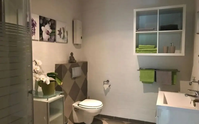 Cosy Apartment Near Center