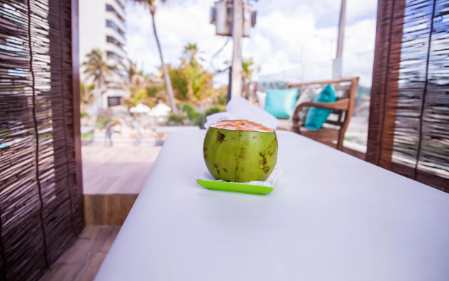 Crocobeach Hotel